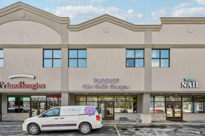 A rare opportunity to acquire a highly successful, long established flower shop with a strong reputation and loyal clientele built over 15 years.