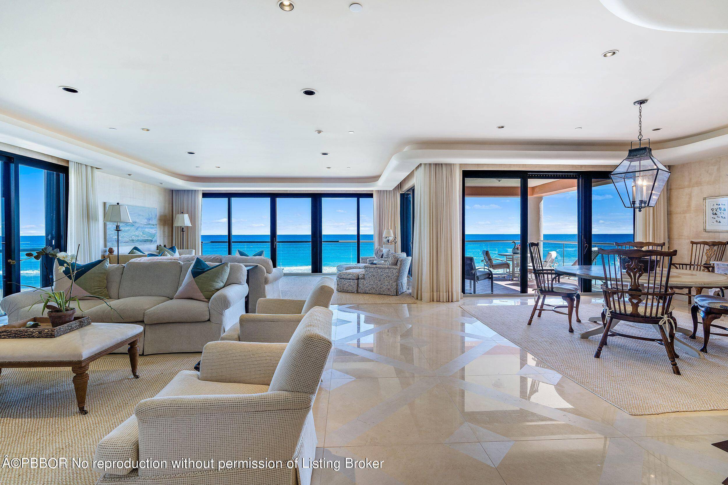 Direct oceanfront corner apt.