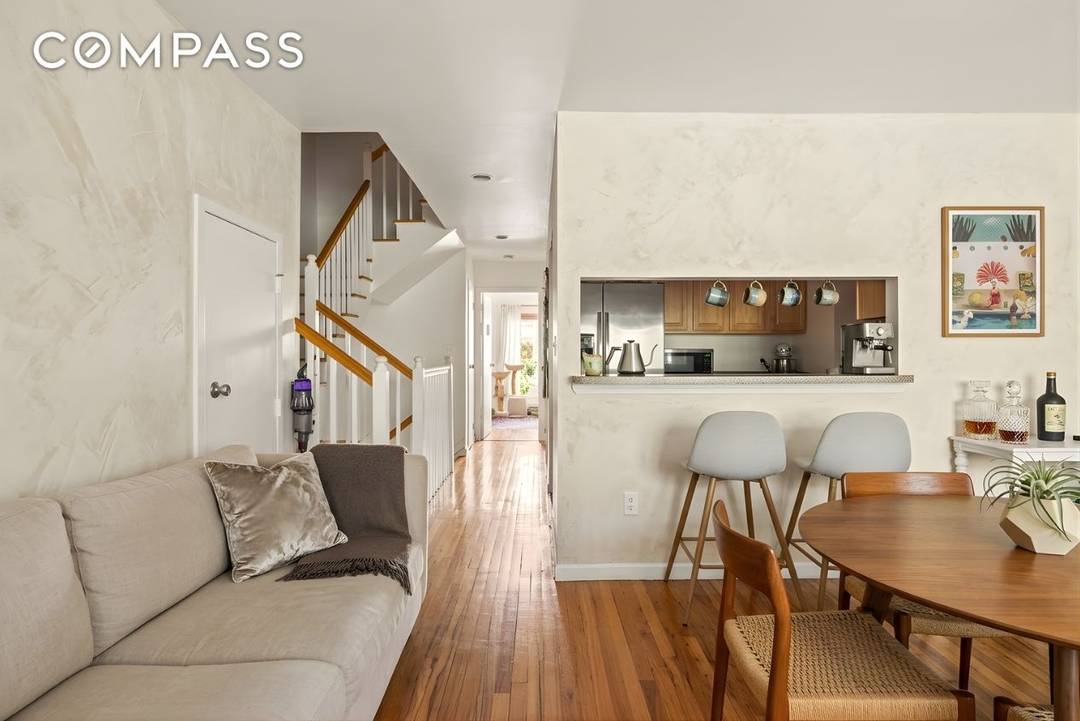 Welcome to 109 Pulaski Street.