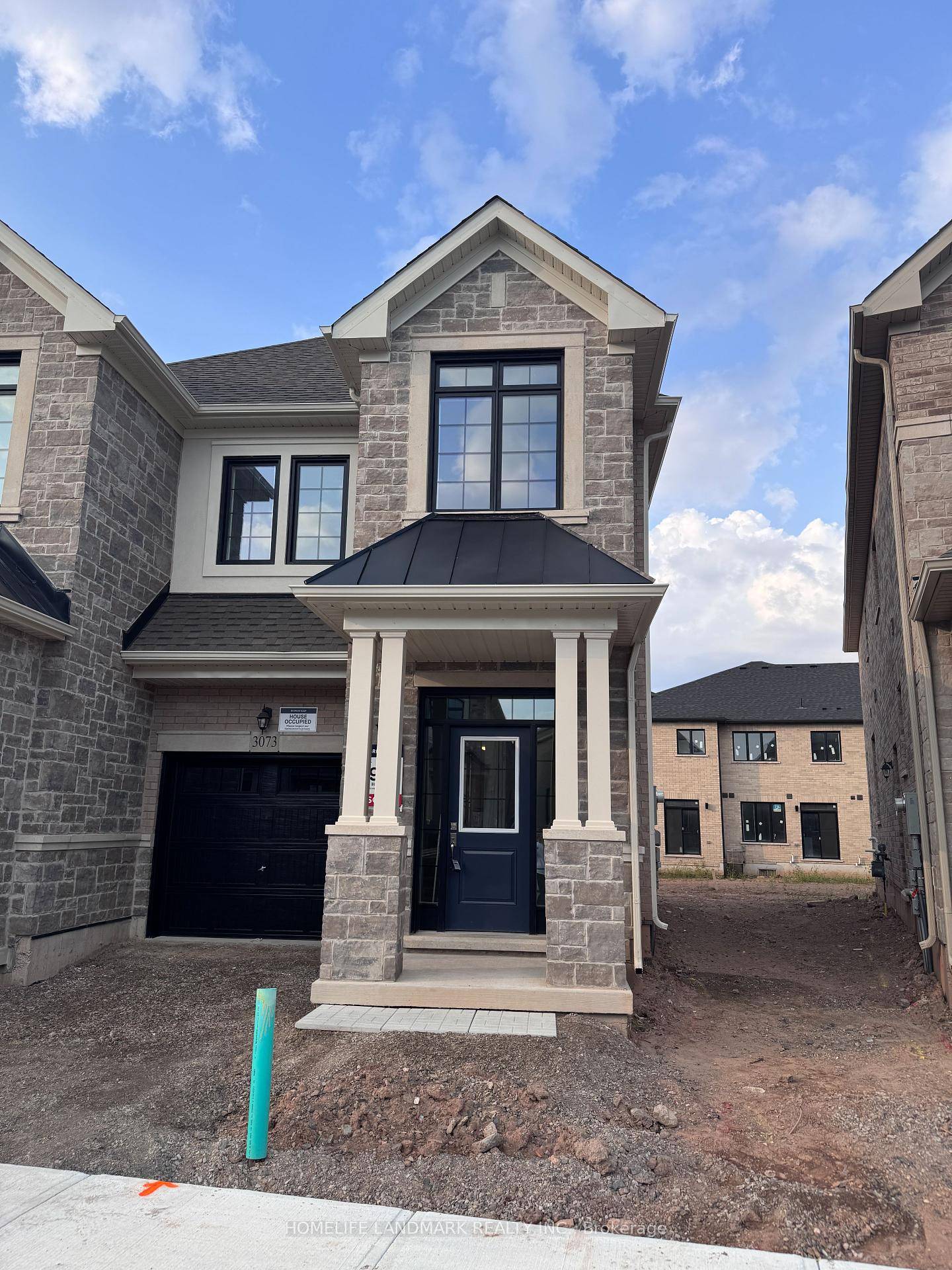 Discover this beautifully upgraded 4 bedroom, 4 bathroom end unit townhouse located in a highly desirable Oakville community.