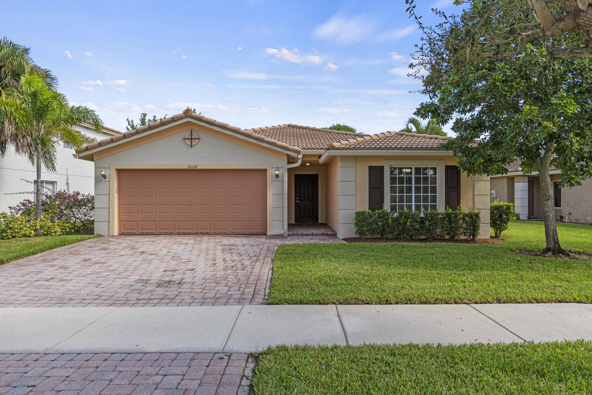 Discover this charming 3 bedroom, 2 bathroom, 2 car garage home boasting 1, 812 sqft under air, located in the desirable gated community of Newport Isles Portofino Isles.