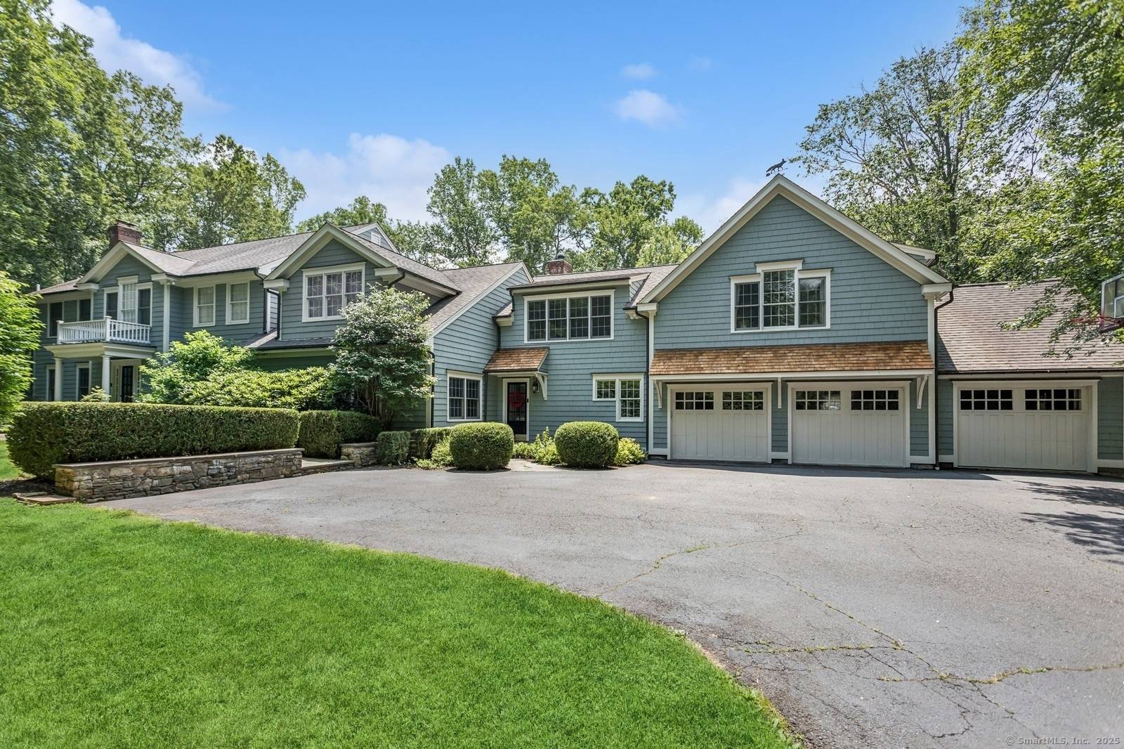 This modern farmhouse offers year round comfort and effortless entertaining !