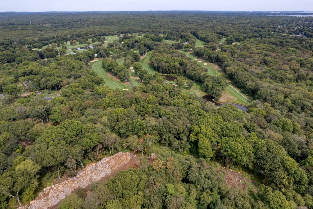 Between the shoreline and the fairways is where you'll find Stonegate Estates at Cameron Court, Old Lyme's newest luxury development.