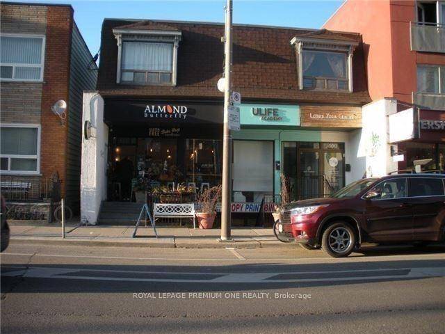 Rare Second Floor Office Retail Space in Historic Harbord Village 1, 100 Sq Ft Unlock your business potential in this bright and versatile 1, 100 sq ft second floor space ...
