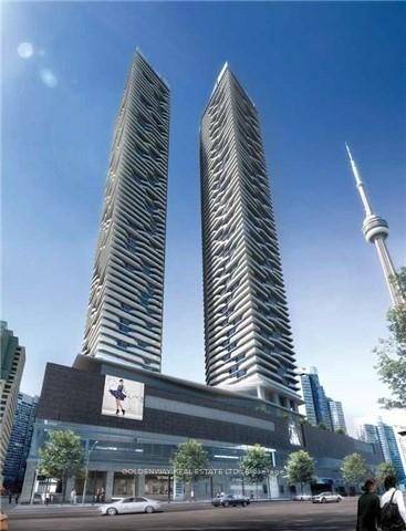 Luxury Harbour Plaza Residence, 10 Feet Ceiling High, Unobstructed Panorama Lake View On 69 Floor.