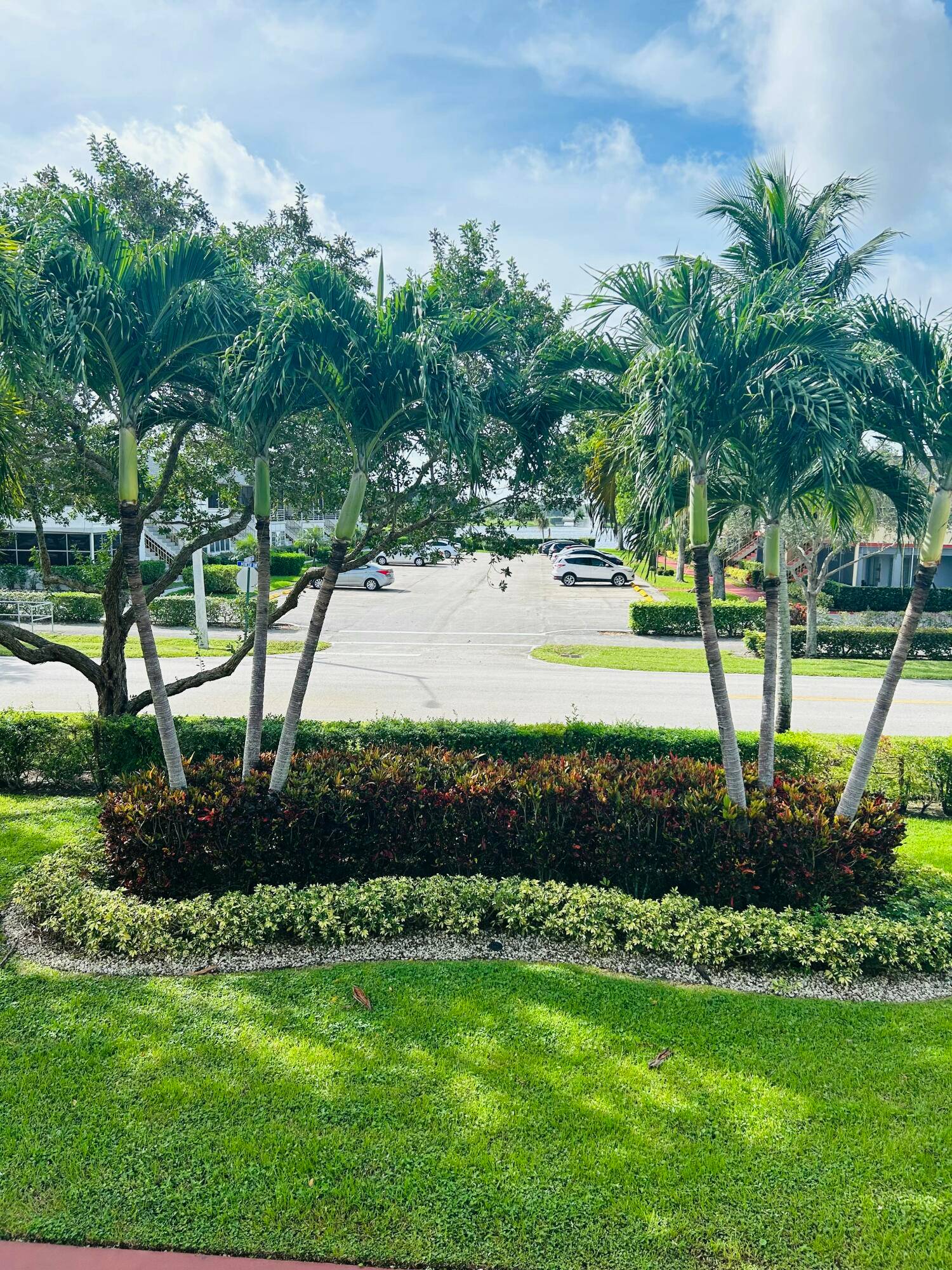 WOW ! STUNNING ! LIGHT BRIGHT IMMACULATE NEWLY RENOVATED EXTRA LARGE UNFURNISHED 1 BED 2 BATH 2ND FLOOR UNIT WITH NICE WATER VIEW.