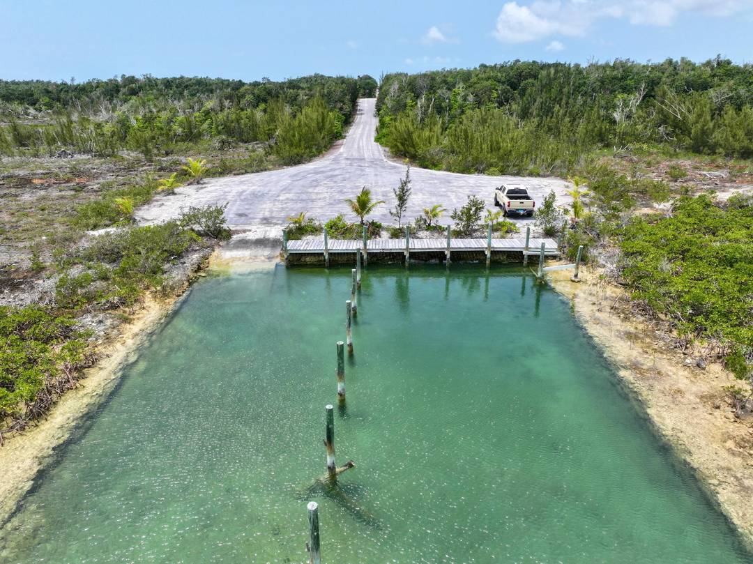 LOT 8 TURTLE COVE Single Family Home Abaco