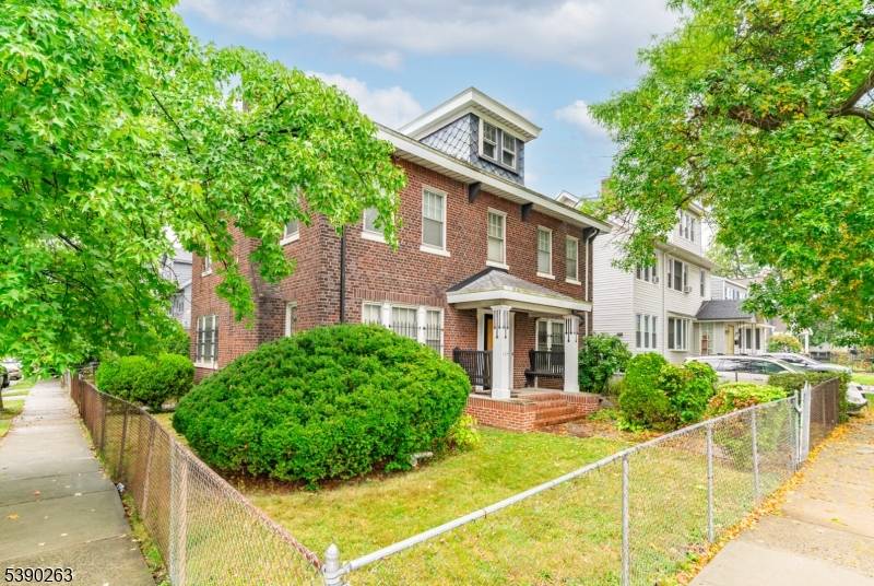 This oversized 4 bedroom, 1.