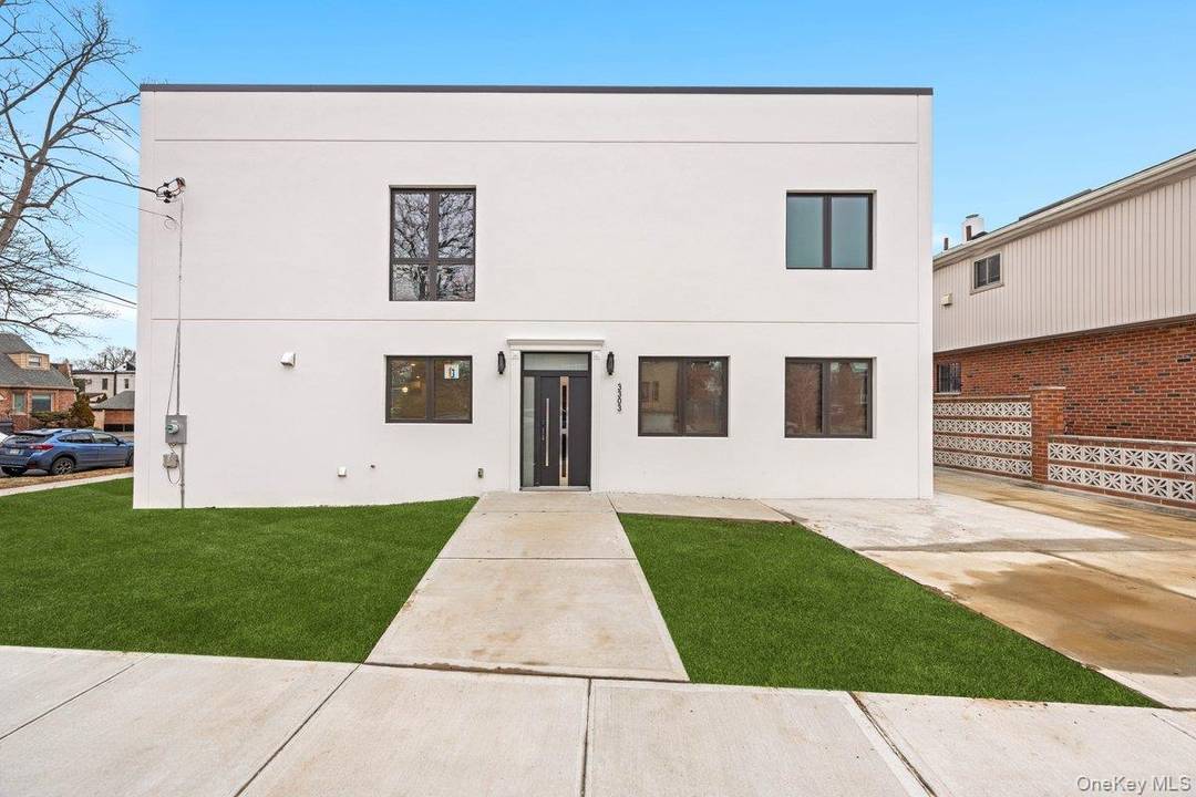 Brand new luxury single family home in prime Bayside location !