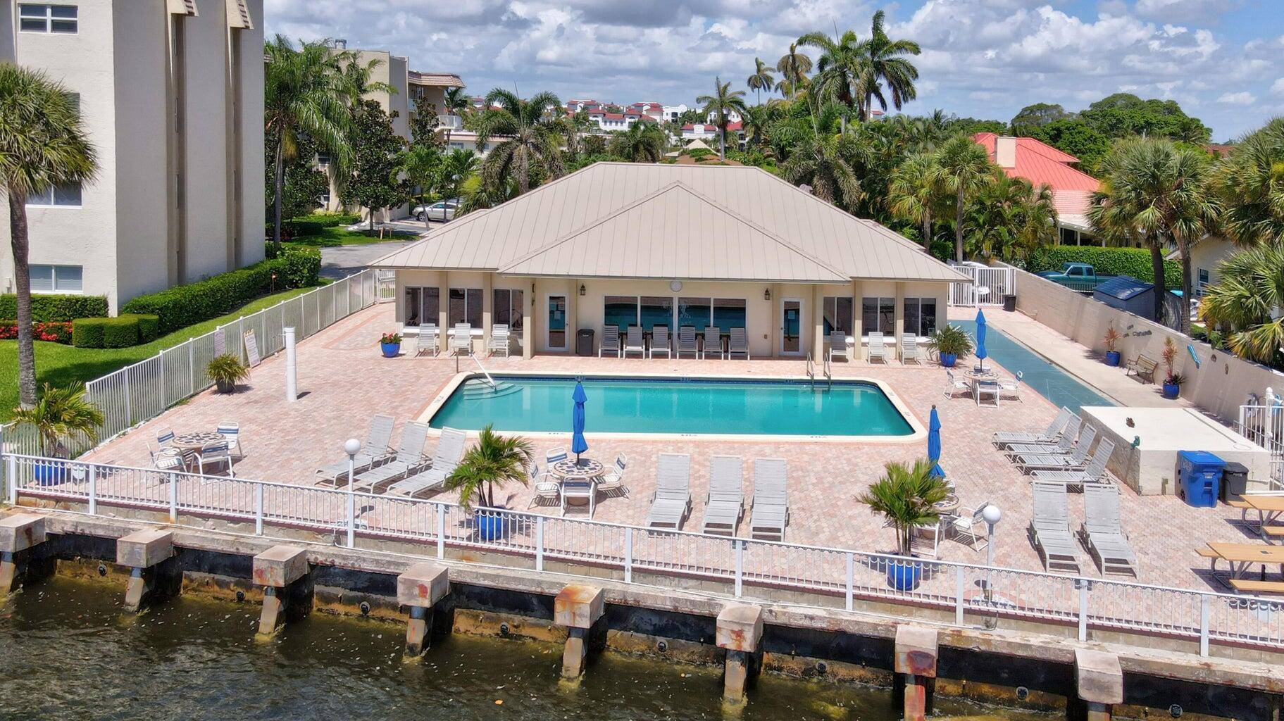 REDUCED ! DIRECT ICW COMMUNITY !