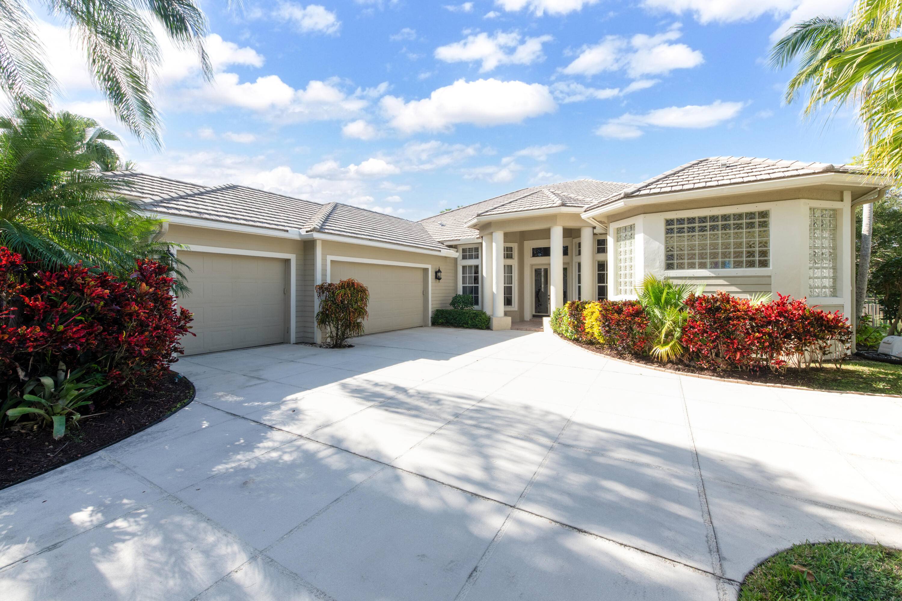 Rare 5 Bed, 4 Full Bath, 3 Car Garage Solid CBS Lakefront home with 12 ft ceilings 5, 528 Total SqFt.