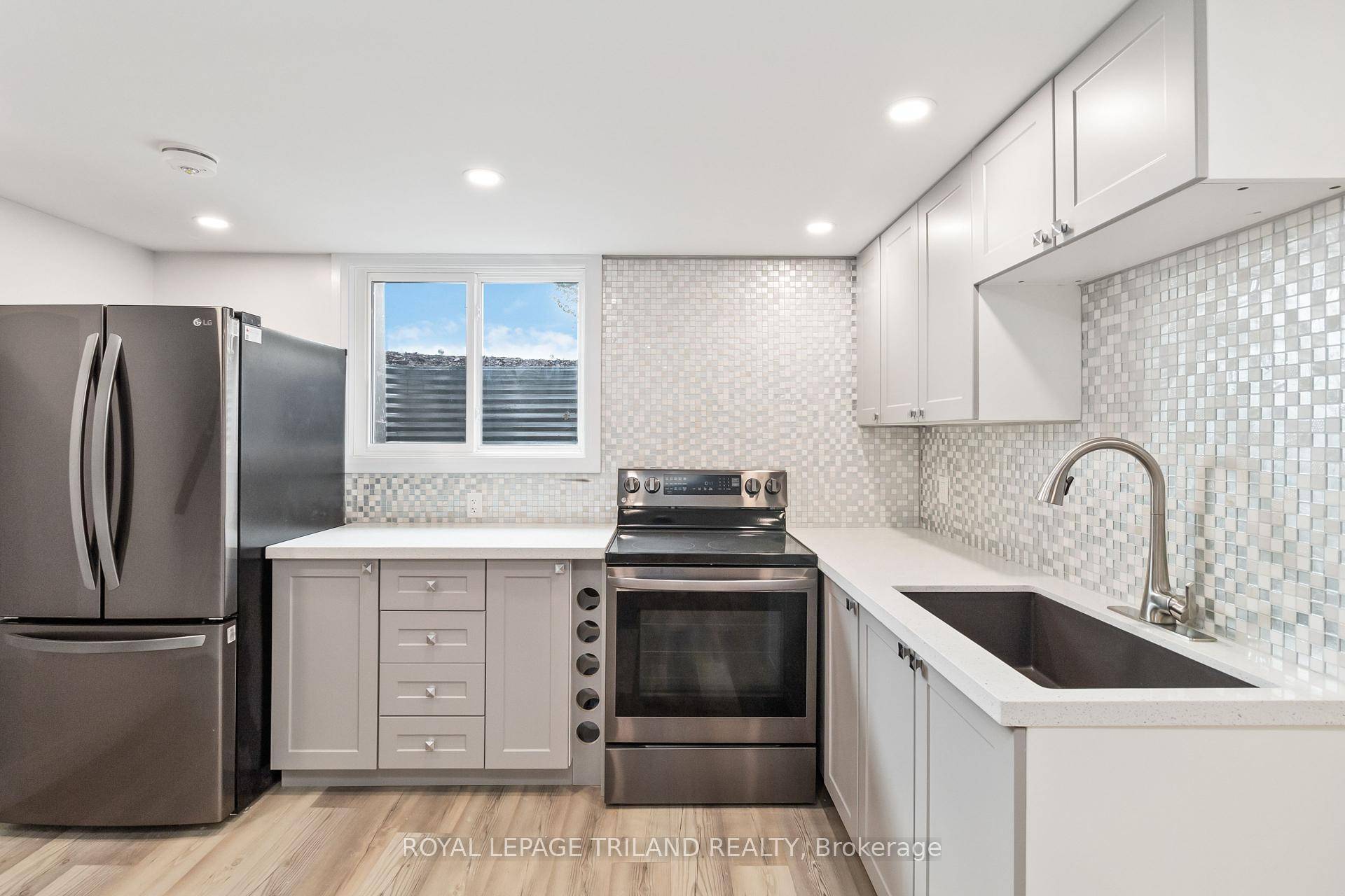 Luxurious Basement Apartment 164 Winston Avenue Your Private Oasis in Premium Location !