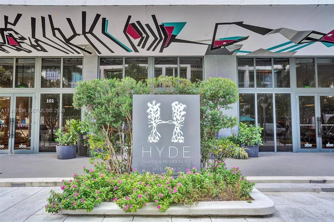 Take in Panoramic views of Biscayne Bay from this Fully furnished 1 bedroom plus Den Residence in one of the most desirable lines at Hyde Midtown.