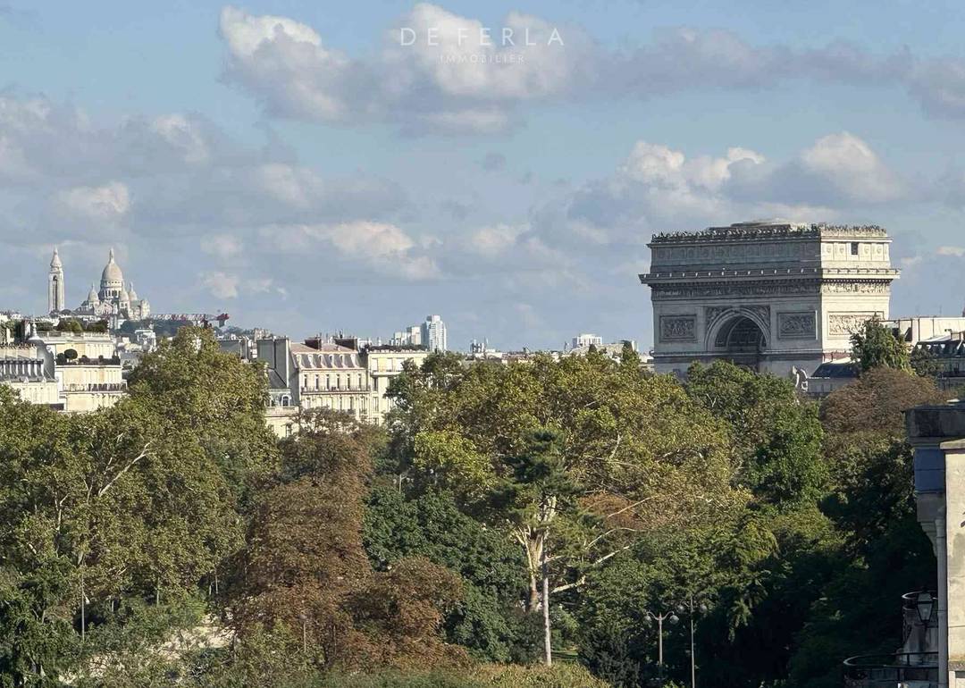 Luxurious 5-Bedroom Apartment in Paris 16th Arrondissement