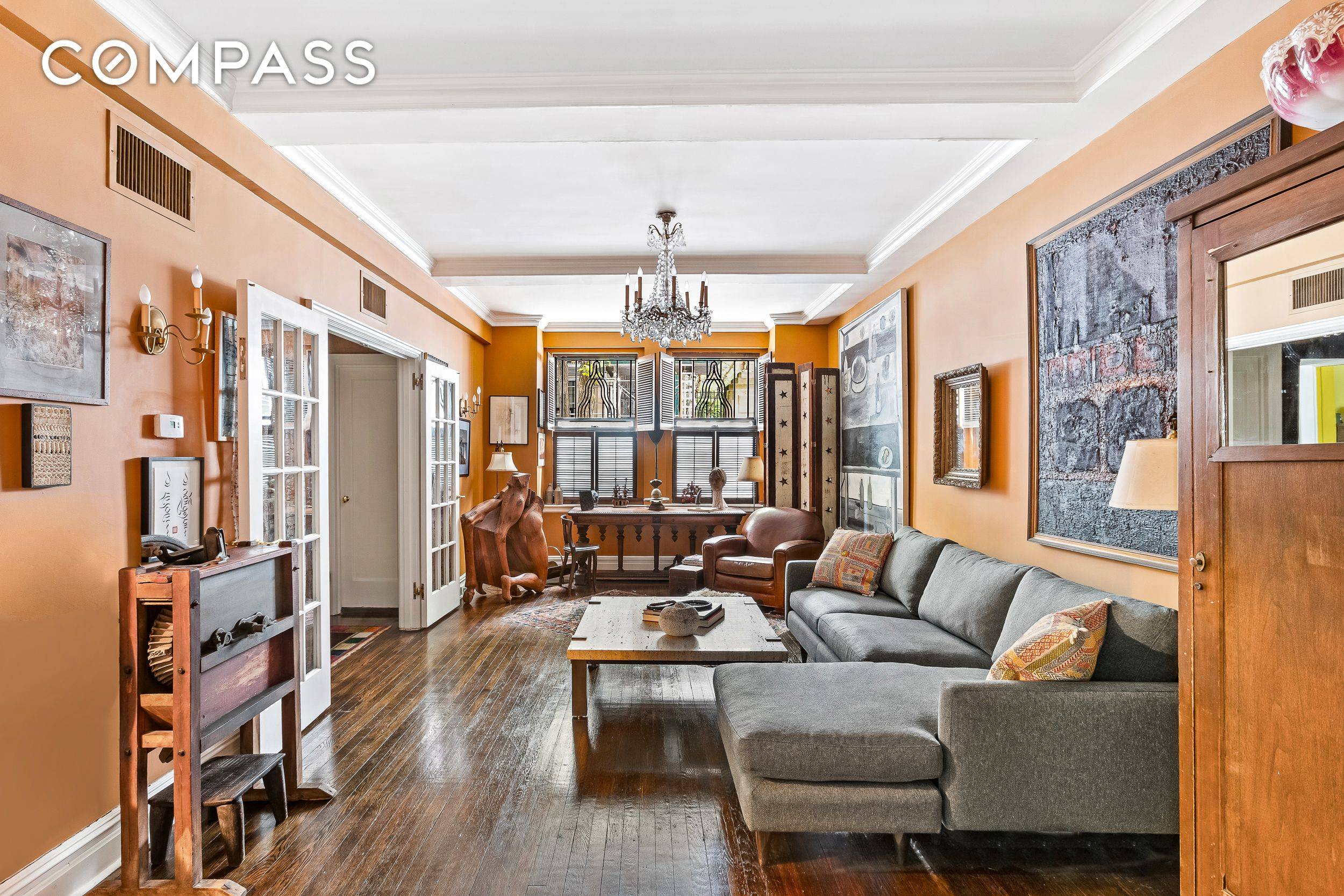 Fully Furnished 2 Bedroom with 500 SqFt of Outdoor Space !