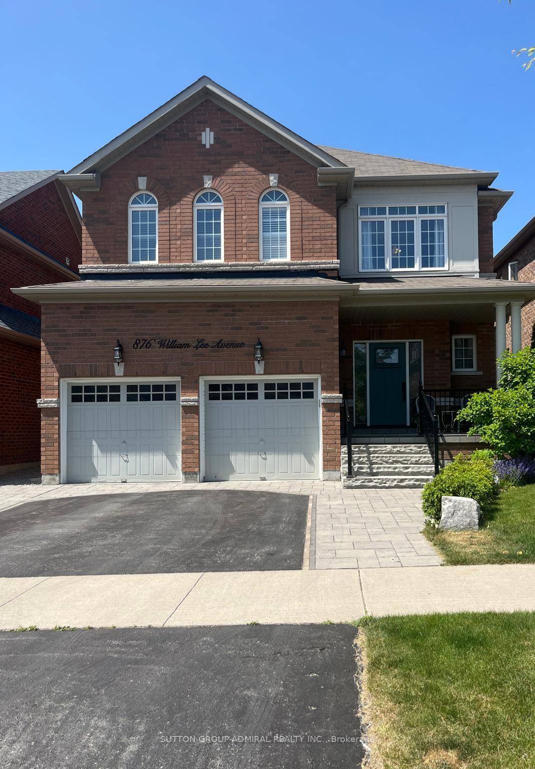 Welcome to 876 William Lee Ave in Oshawa, a beautifully upgraded 4 1 bed, 4 bath family home with a spacious and functional layout.