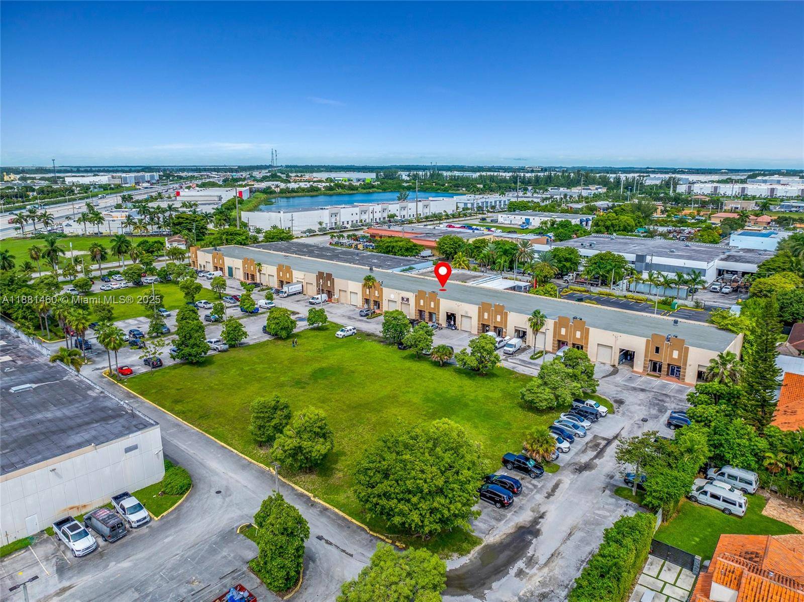 Excellent opportunity to own over 1, 800 SF warehouse in the highly sought after Hialeah Gardens submarket.