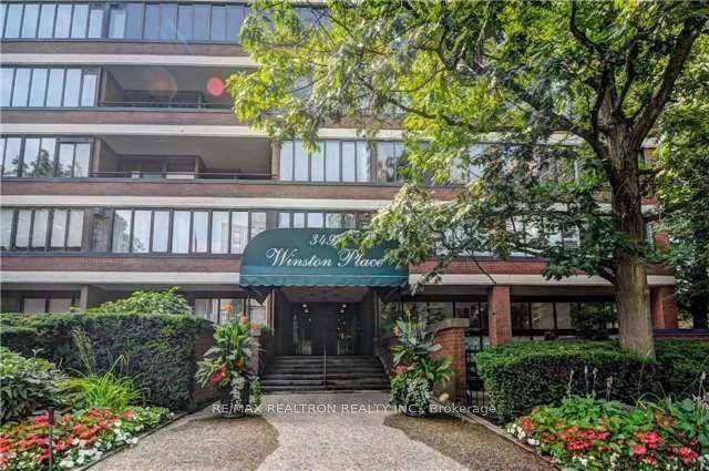 Unique offering This property is a haven of convenience, located in a serene area next to Nordheimer Ravine and easily accessible by transit.