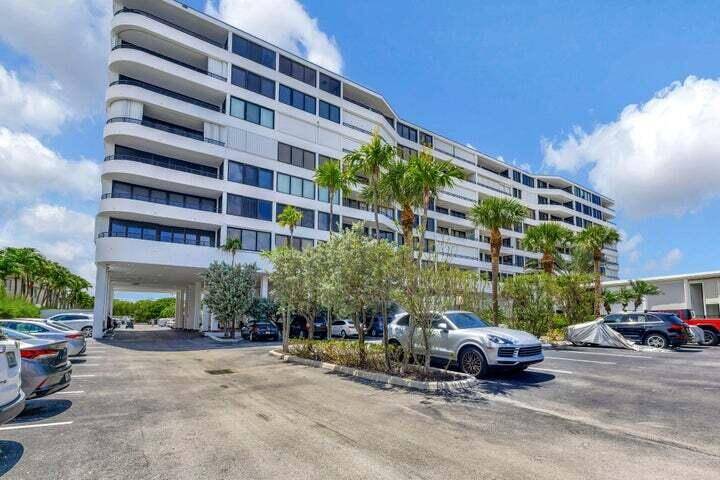 Relax and enjoy sunset views from your balcony overlooking expansive views of intracoastal waterway.