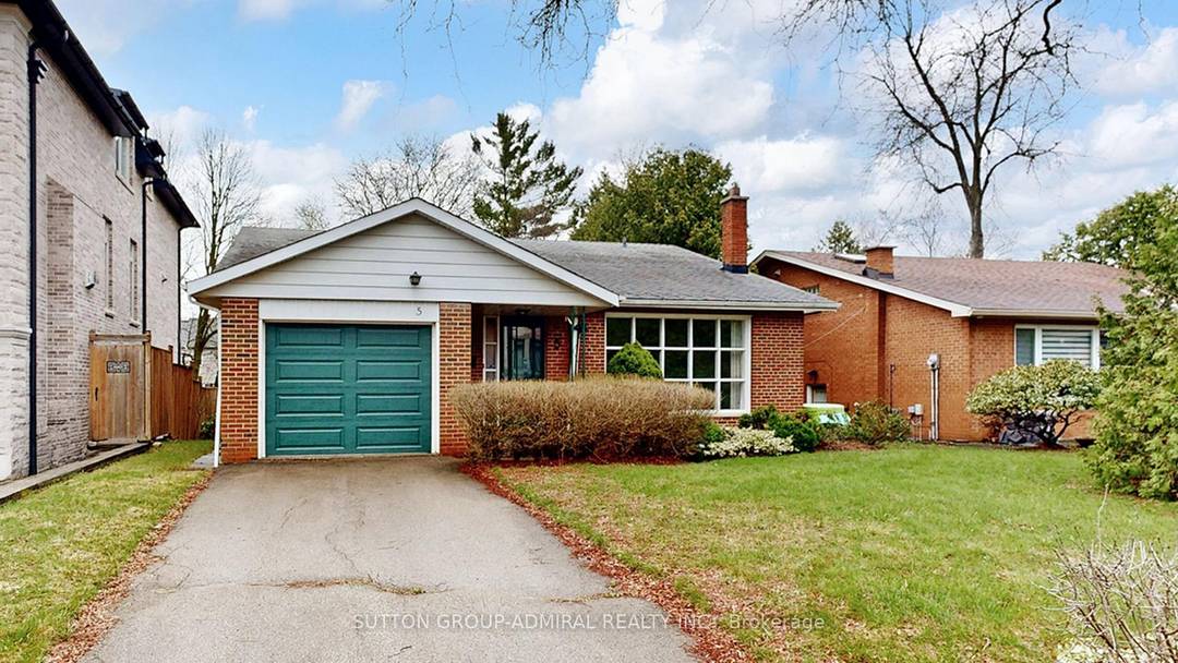 Quiet street. Loud opportunity.