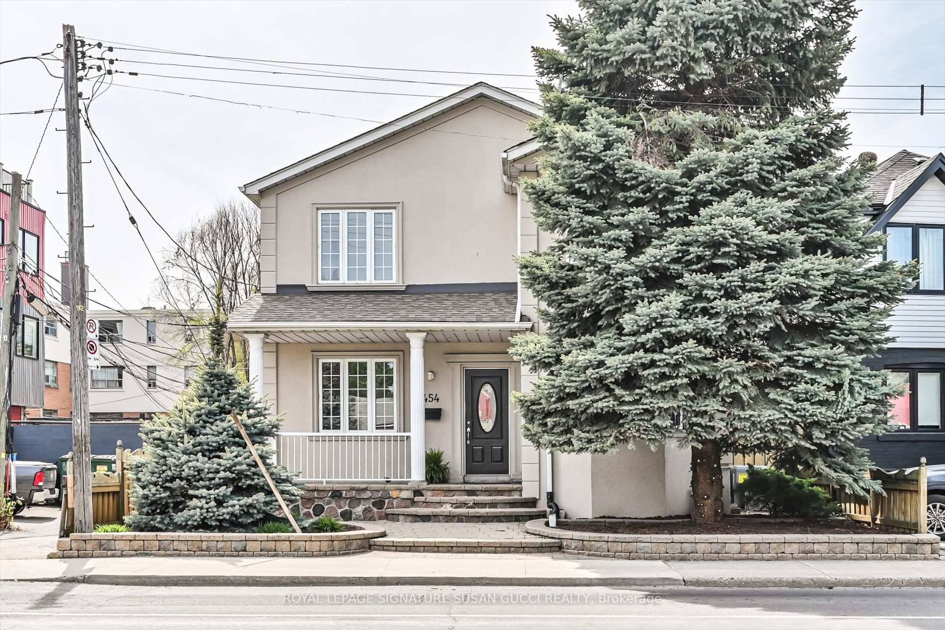Exceptional Legal Four plex with 7 Total Units 5 Vacant on Possession !