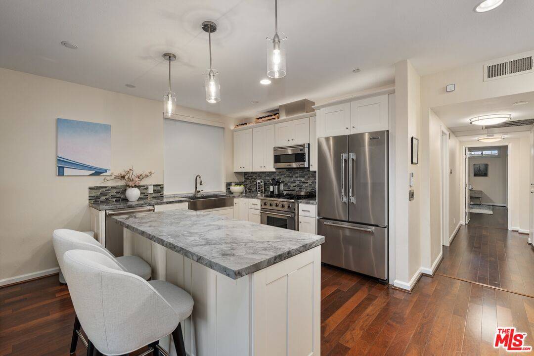 20   Catamaran St 2.0 Marina Del Rey LA