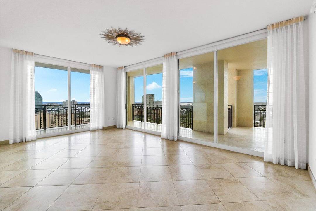 Spectacular Views, and a rarely available 3 Bedroom, unfurnished floorplan !