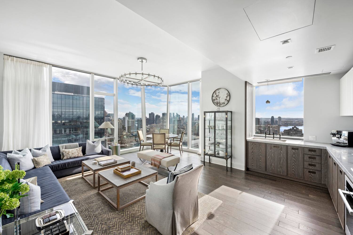 Perched high above the city, this two bedroom, two bathroom home offers sweeping views from bright East, North, and South exposures.