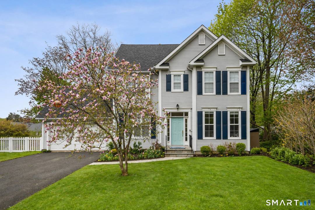 Discover this delightful colonial, tucked away on a private, cul du sac.