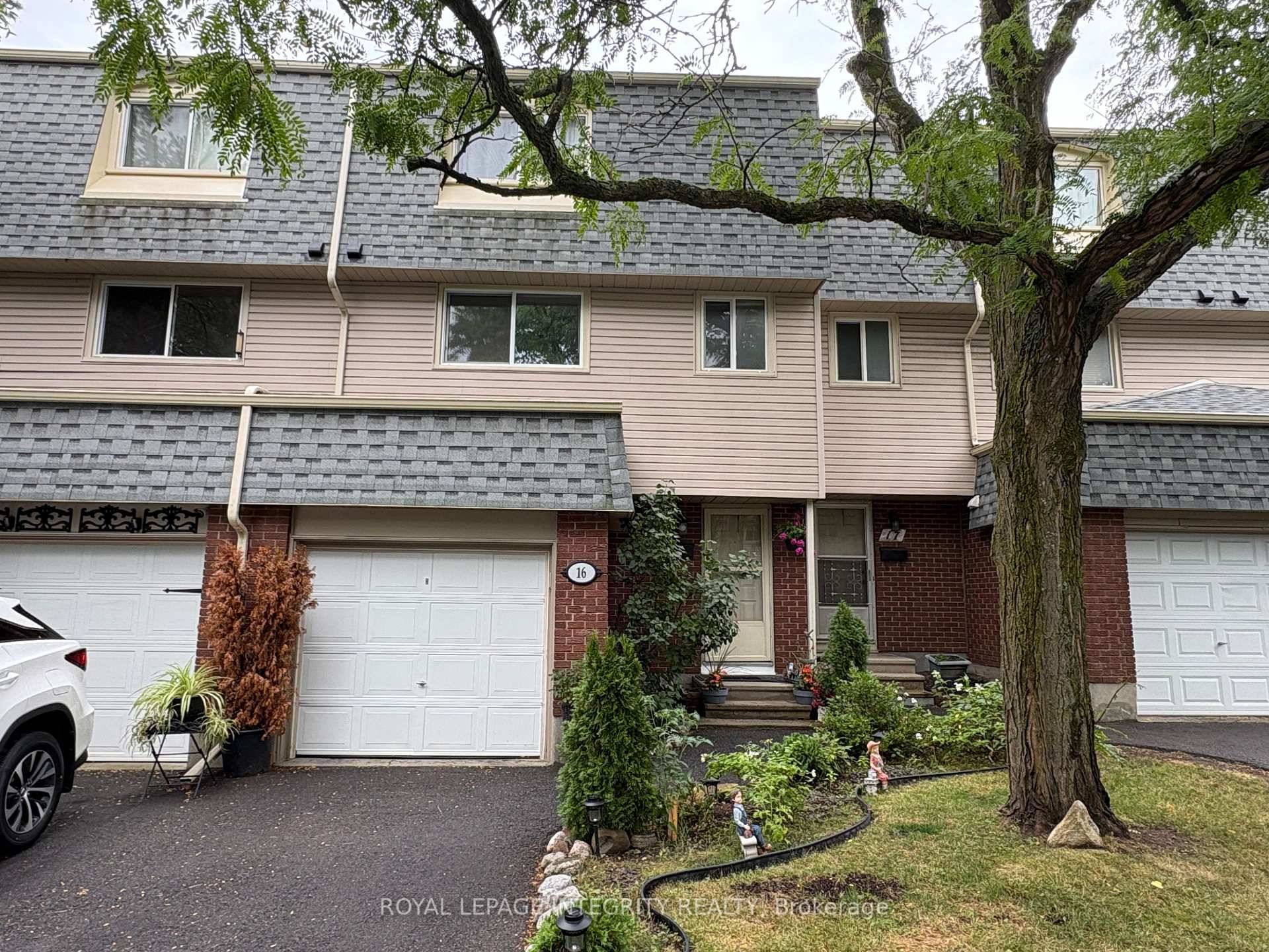 Welcome to this bright, no rear neighbour, walk out basement and well cared for home, ideally located within walking distance to shopping, recreation, public transit, the Canada Science amp ; ...
