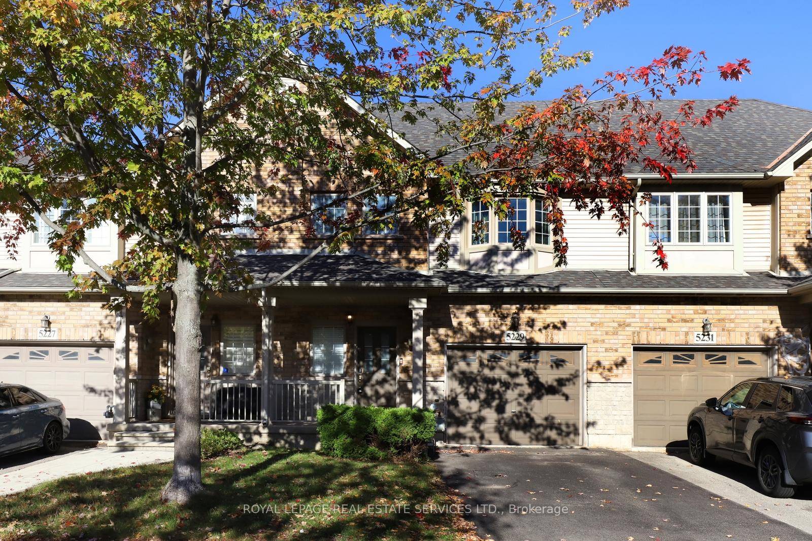 Welcome to sought after Orchard Community in North East Burlington ; Affordable living in this Executive Freehold Townhome boasting 2200 square feet of living space ; Quaint covered front verandah ...