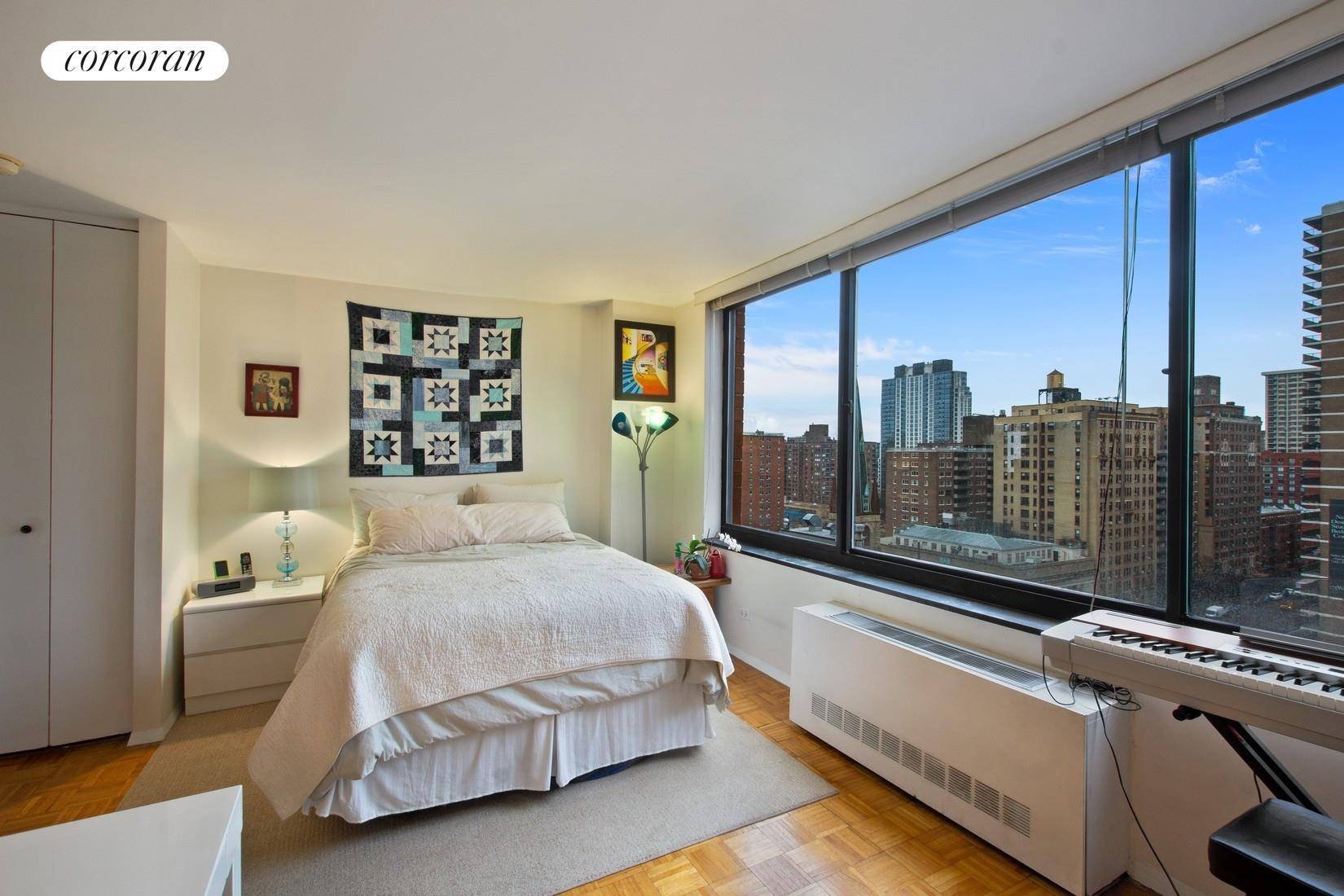 High Floor Alcove Studio with VIEWS !