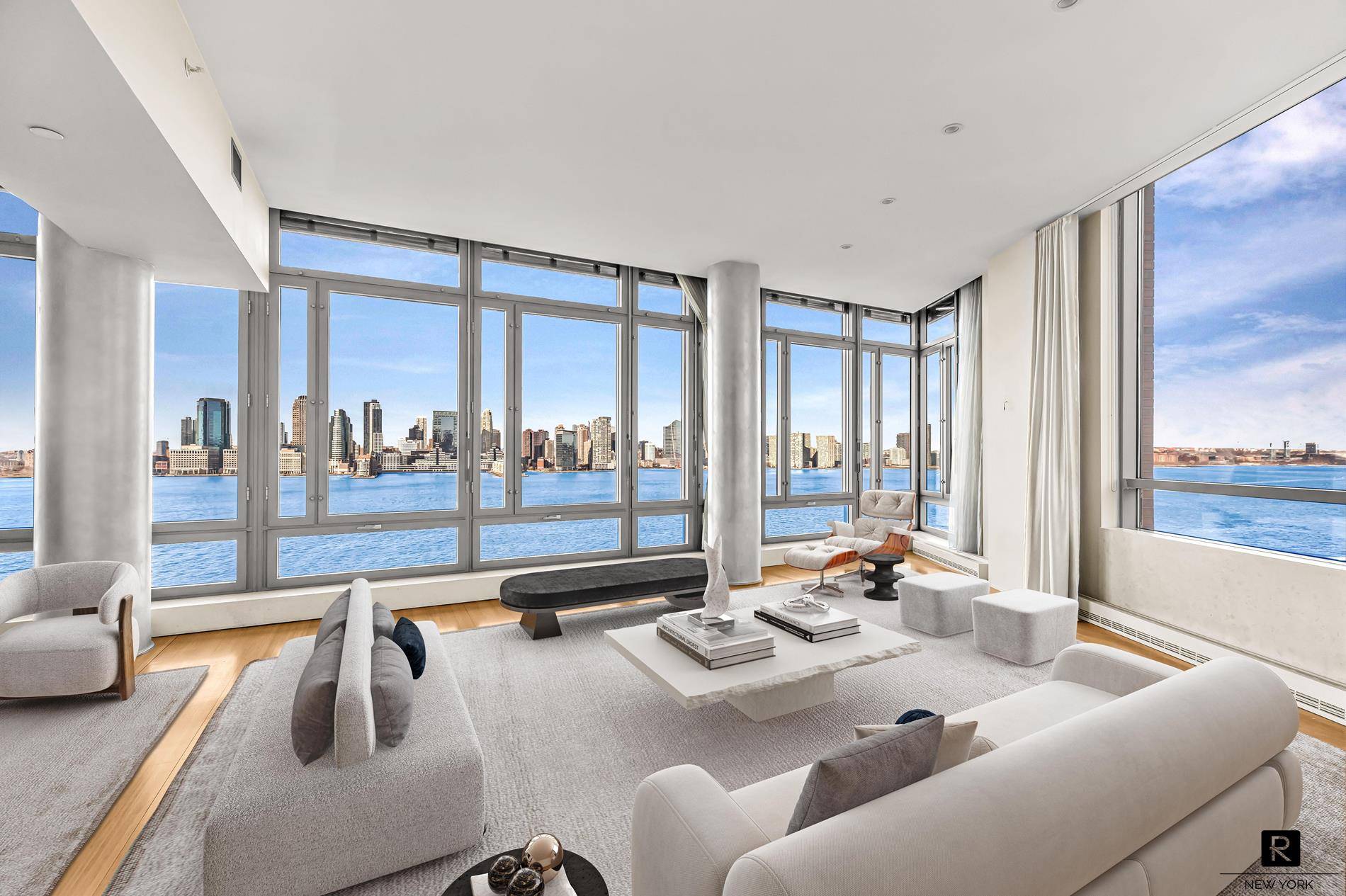 LOFT WITH ICONIC VIEWS, TALL CEILINGS AND TREMENDOUS LIGHT.