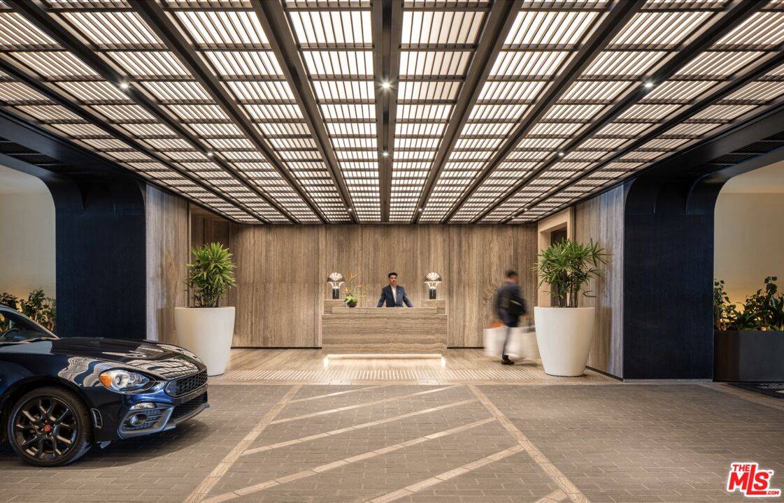 9200  Wilshire Blvd 2BR Beverly Hills La