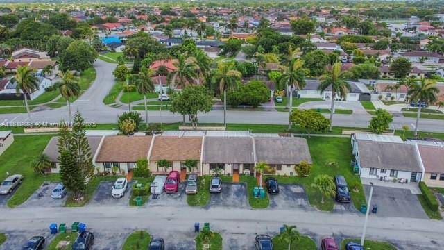 Beautiful 2 2 apartment located in the desirable Bent Tree community !