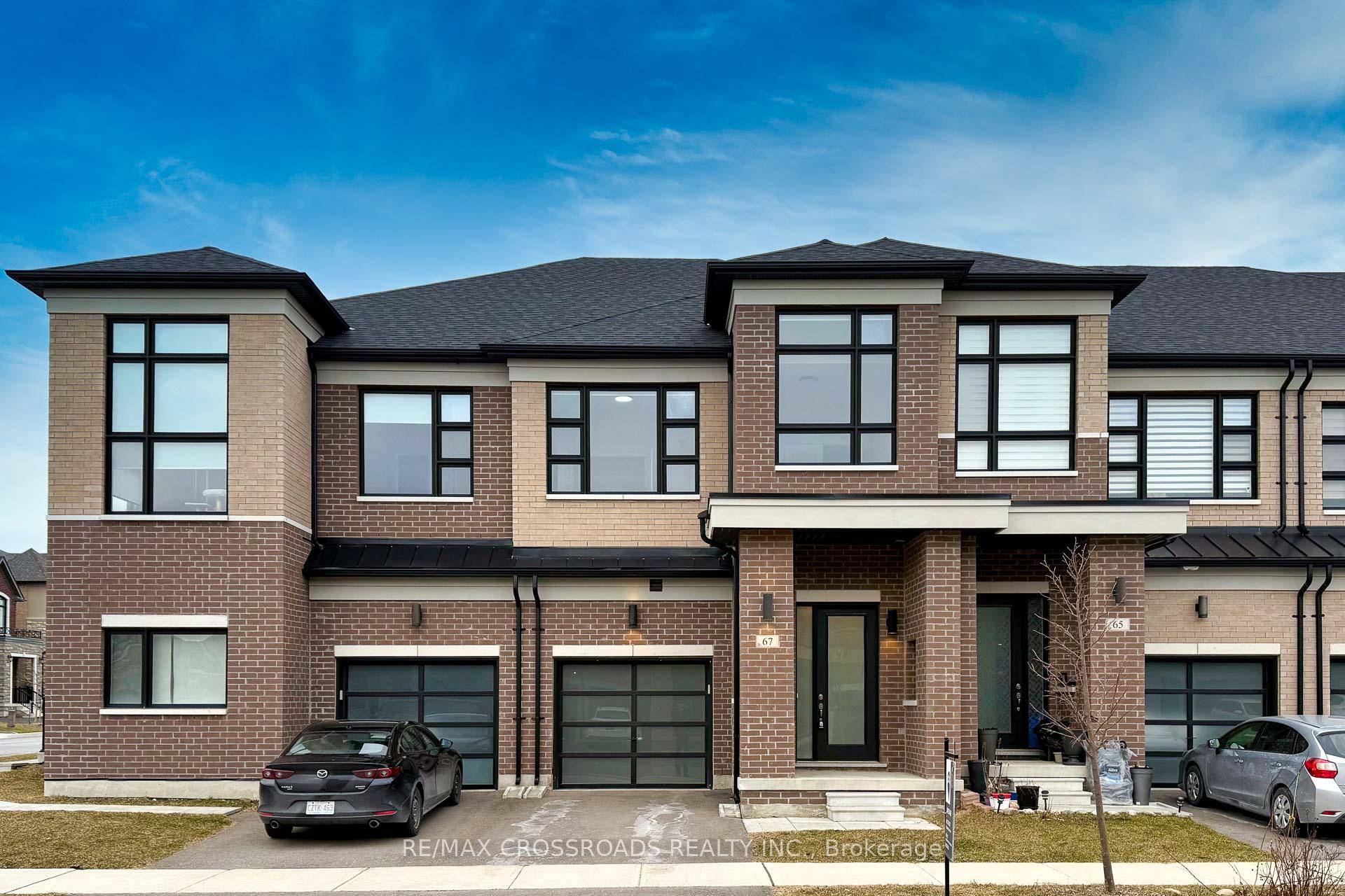 Discover this SPACIOUS stunning freehold 3 1 bedroom townhome in the highly sought after Richland community of Richmond Hill !
