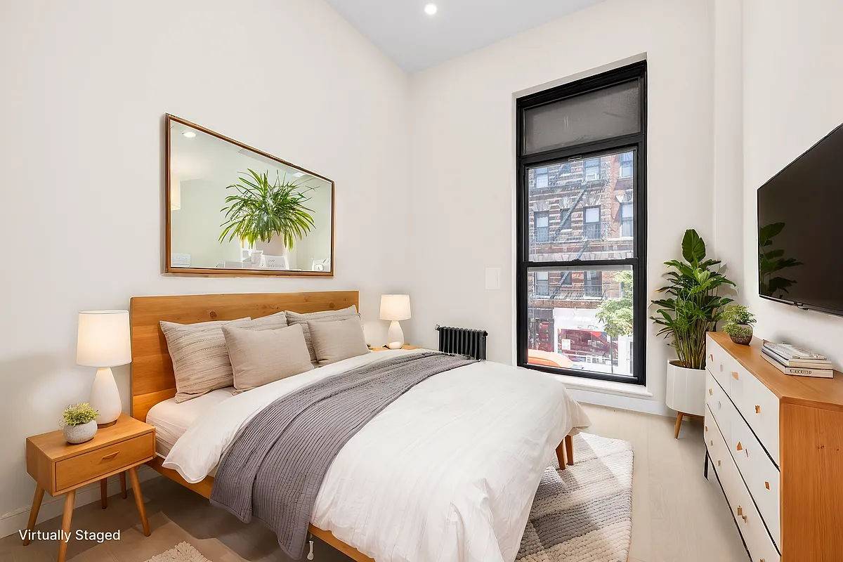 NEW ON MARKET ! Beautifully Renovated 1 bed with laundry in unit, in PRIME Greenwich Village.