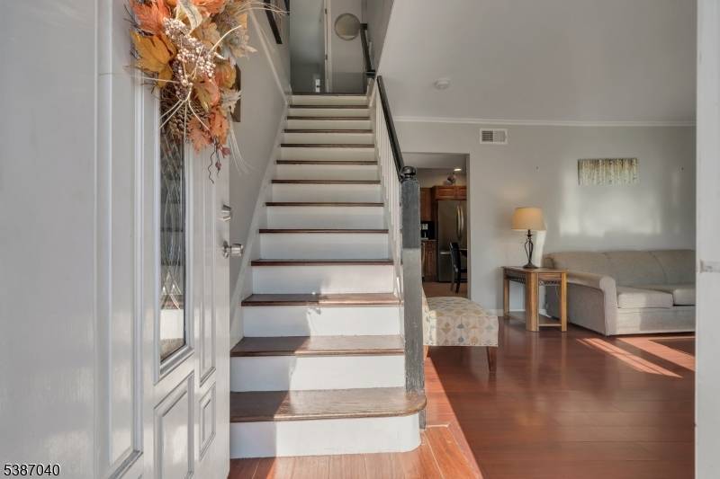 Donato Dr Little Falls Twp. New Jersey Single-Family