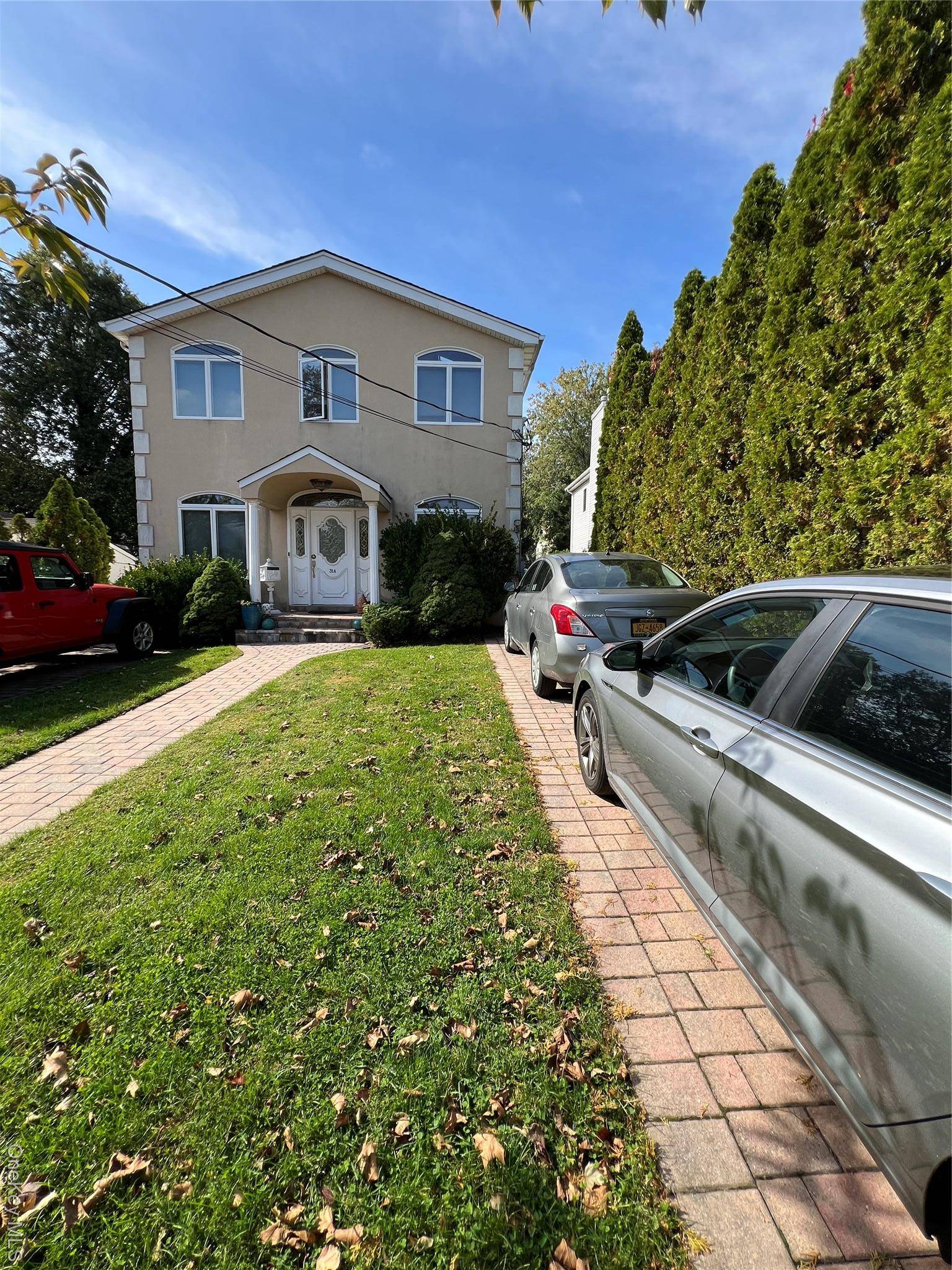 This Beautiful apartment located on the second floor of a two family, has an abundance of natural light with high ceiling and skylights.