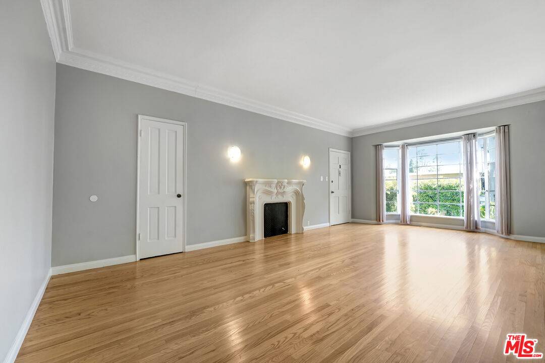 1443 1/2 N Hayworth Ave 2BR Hollywood Hills East La