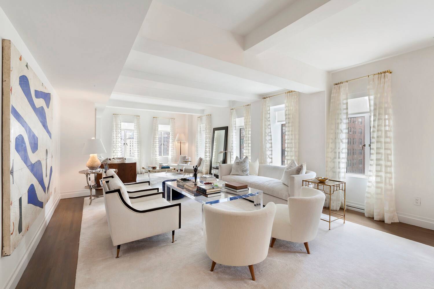 This sun filled 15th floor corner apartment at 737 Park Avenue has 44 feet of frontage on Park Avenue.