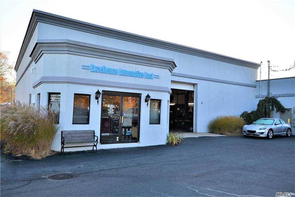 Long Term Successful Hamptons Auto Repair Shop in affluent Westhampton Beach demographic ; Specializing in Foreign and Exotics such as Ferrari ; Porsche Lamborghini, McLaren etc.