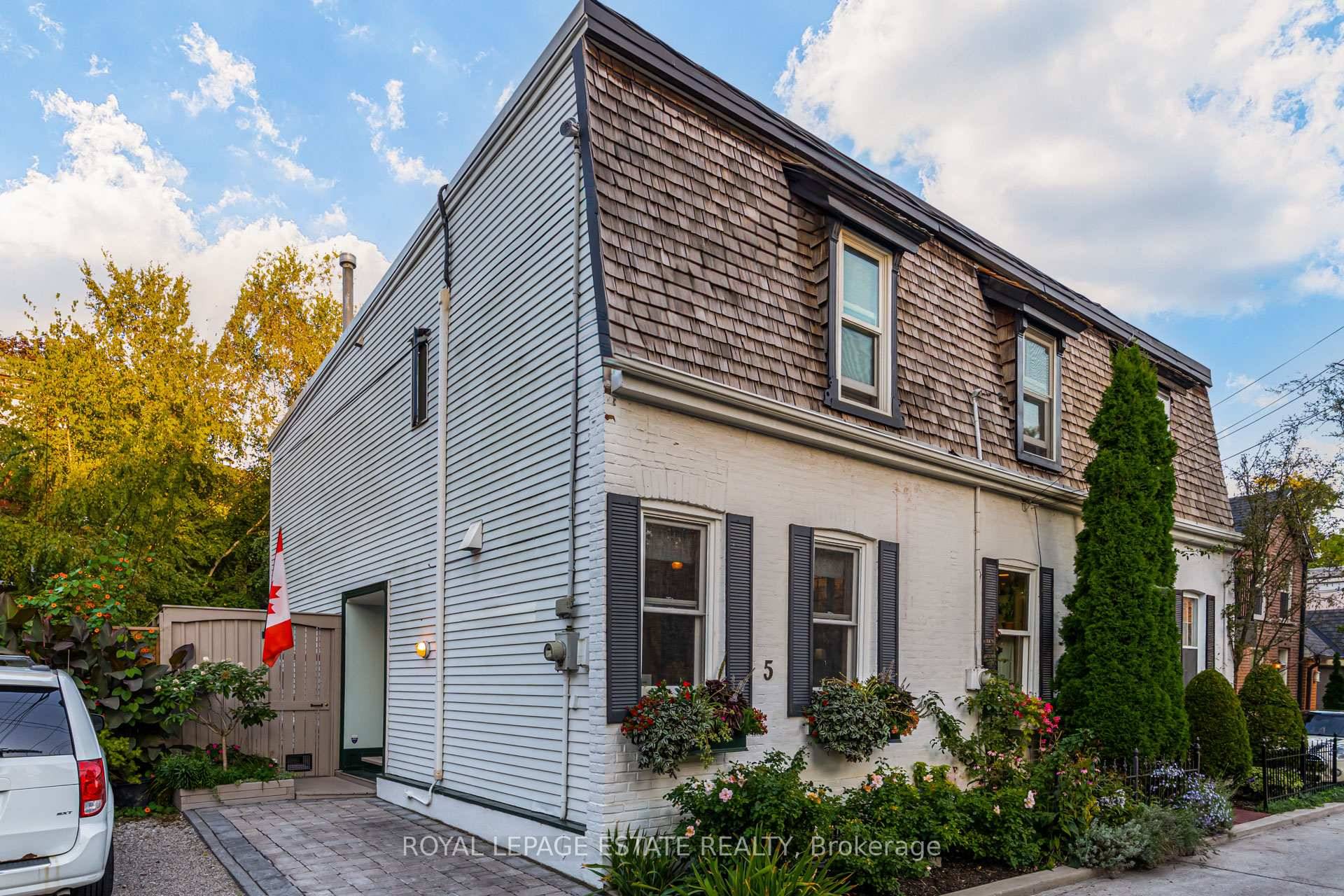 On a secluded Cabbagetown laneway In prime Cabbagetown, this classic Second Empire 'Worker's Cottage' circa 1870's is perfect for a couple who enjoy life !