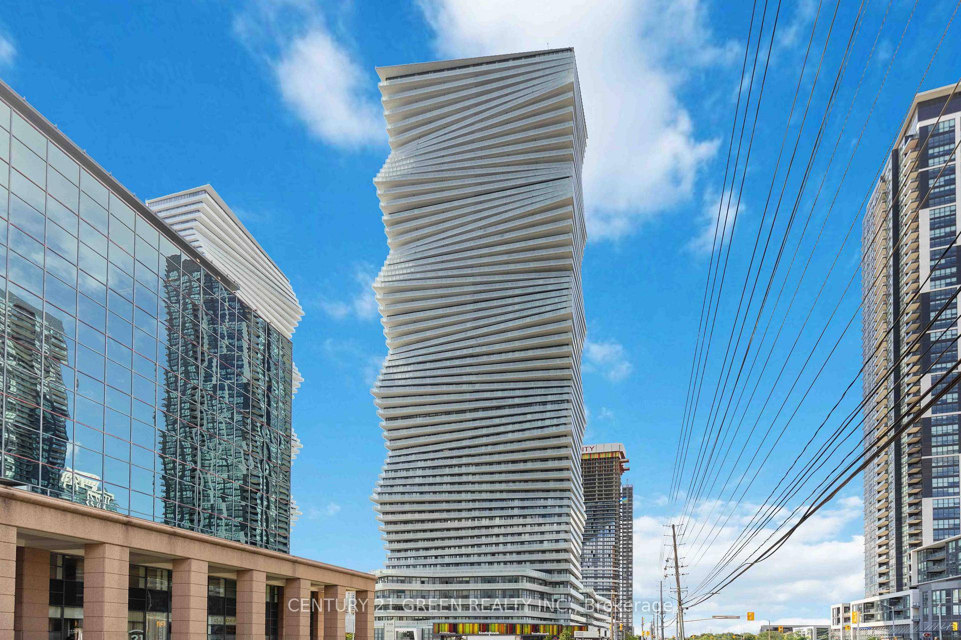 Stunning Brand New 1 Bed Apartment in Chic M City !