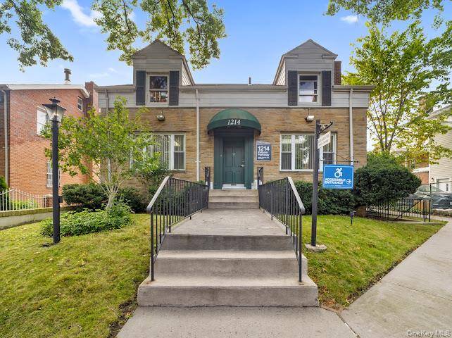 Bronx Living at its best.