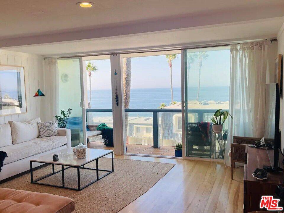 11954 Oceanaire Ln 2BR Malibu La