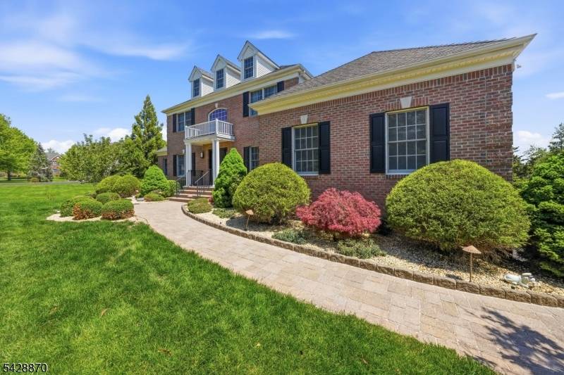 Located in the desirable Country Classics community in Hillsborough, New Jersey, this beautiful Classic Carney V model offers a spacious and versatile layout.