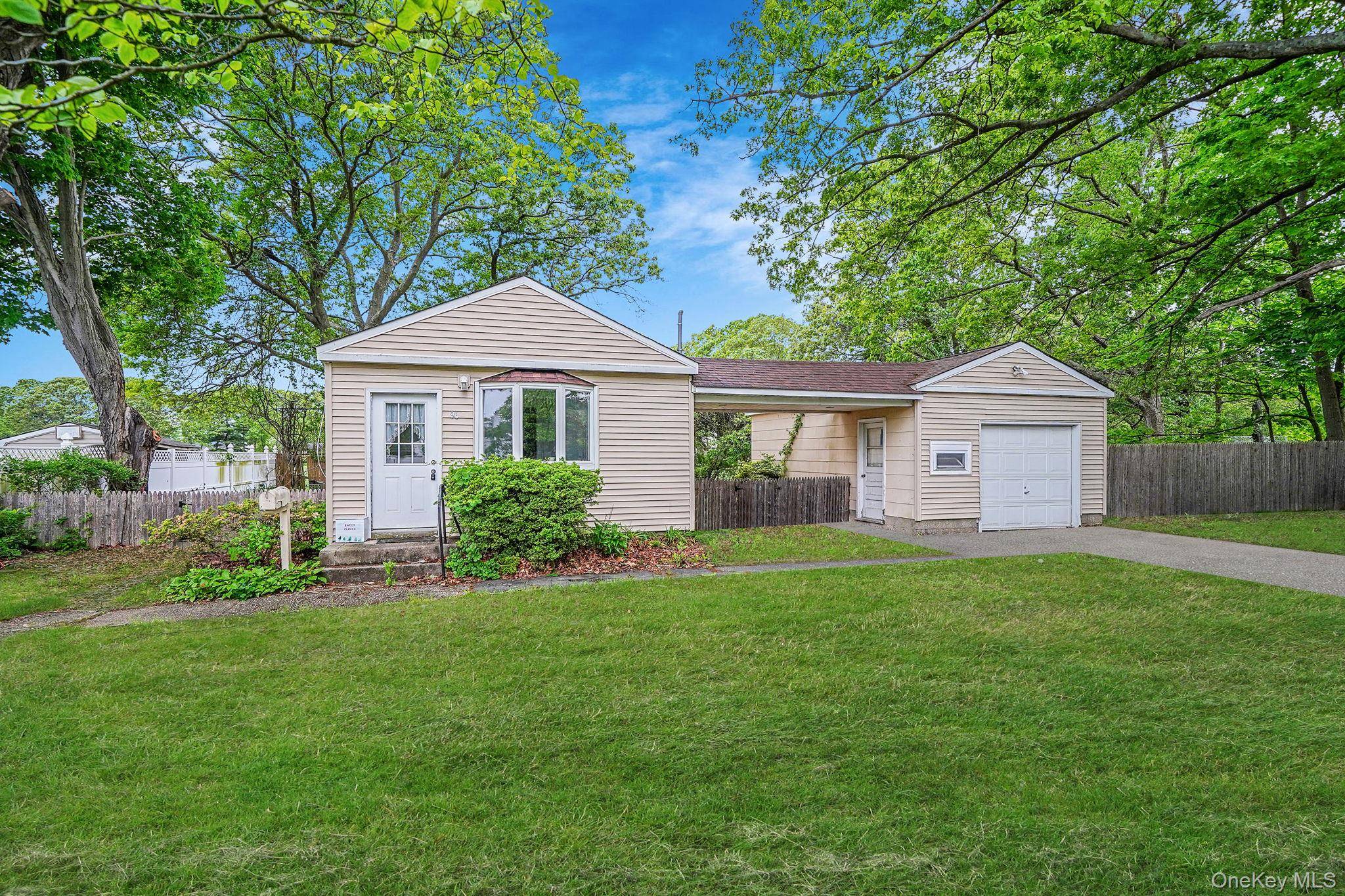 Lowest Priced Listing in West Islip Priced to Sell !