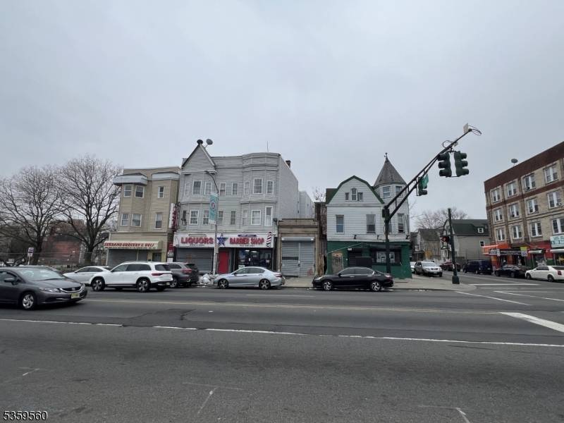 Rare redevelopment opportunity in Newark's Fairmount neighborhood.