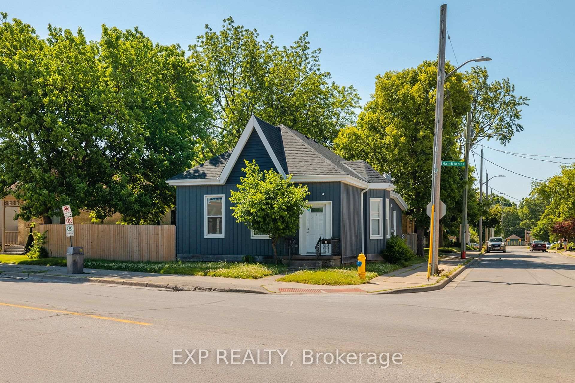 Don't miss this incredible opportunity to own a turn key income property !